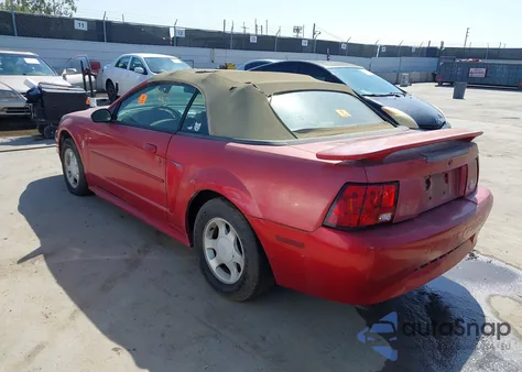 2000 Ford Mustang z USA, uszkodzony, nr VIN 1FAFP4443YF255525